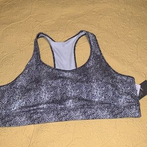 NWT GapFit T-back sports bra; XXL